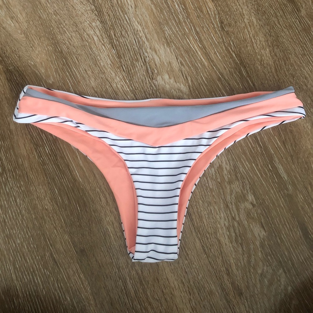 Swimsuit bottoms